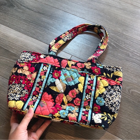 Vera Bradley Happy Snails Small Quilted Red Tote Shoulder Bag Retired Pattern - Picture 5 of 6